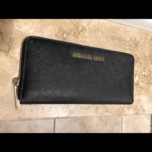 Michael Kors black zip wallet